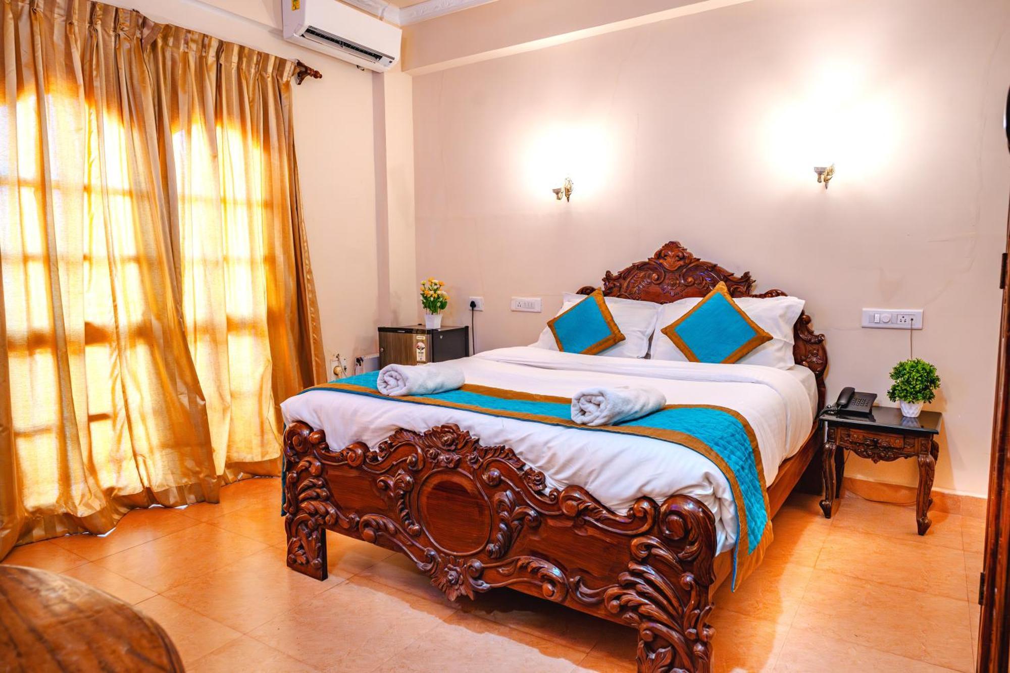 Casa Eternal Boutique - Calangute